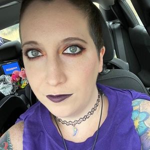 Meet your Posher, Lindsey